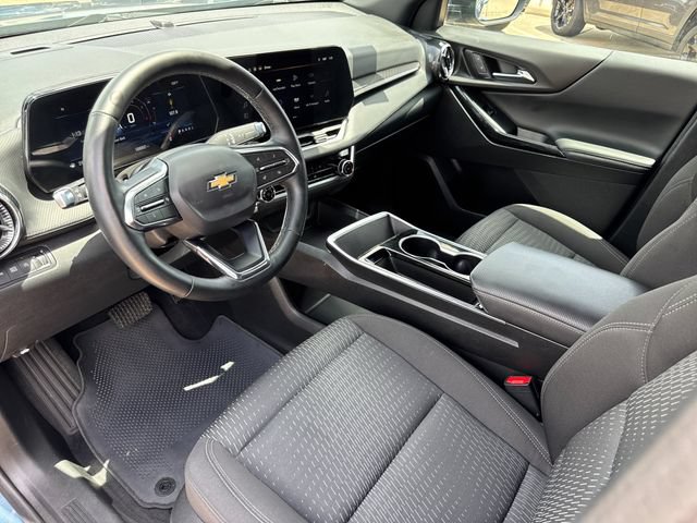 Used 2025 Chevrolet Equinox LT AWD/4WD image 11