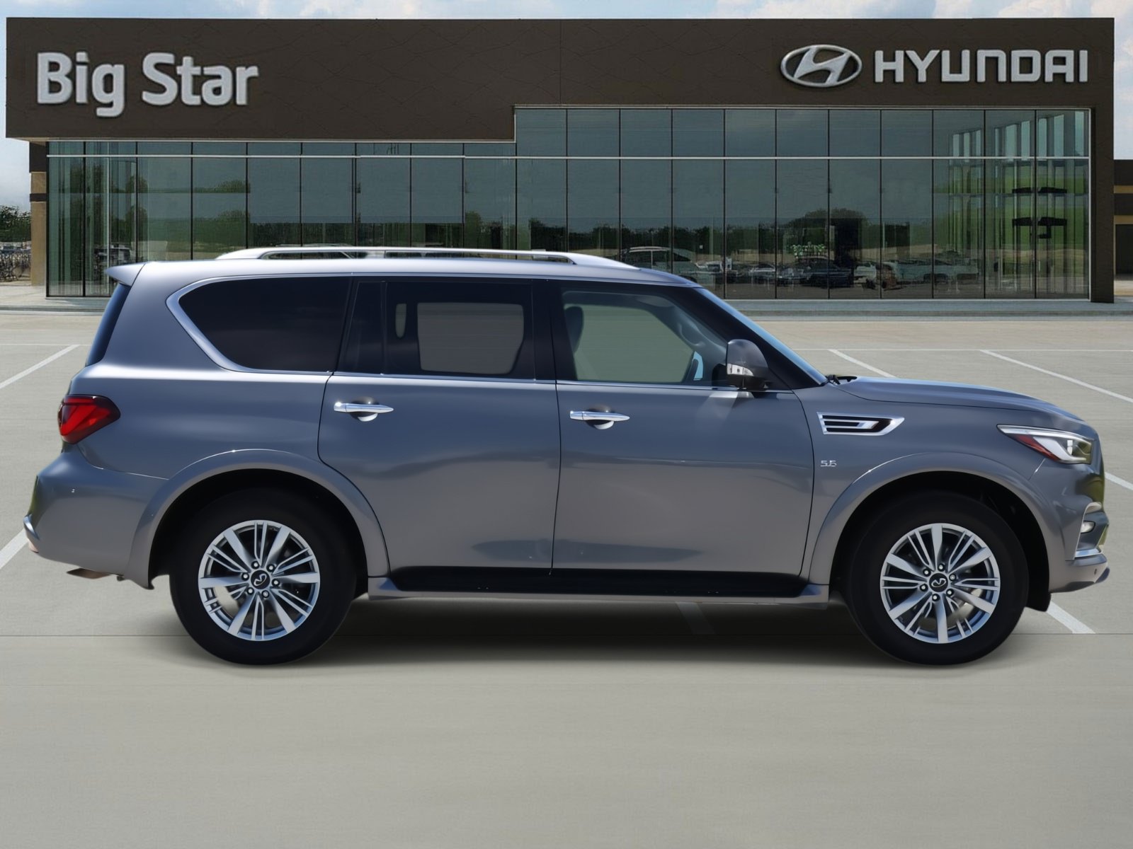 Used 2019 INFINITI QX80 Luxe RWD image 5