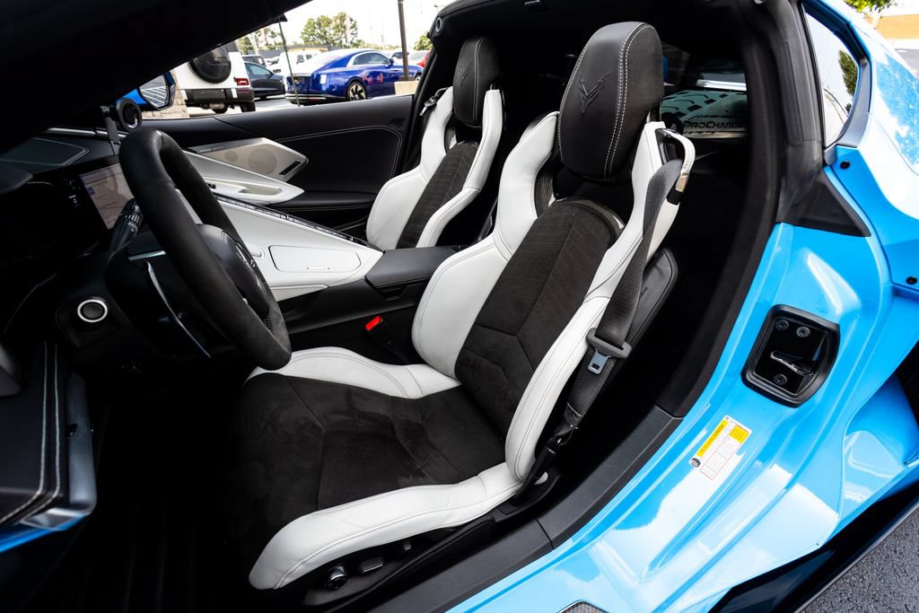 Used 2021 Chevrolet Corvette Stingray Preferred Cpe w/ Z51 Performance Package RWD image 40