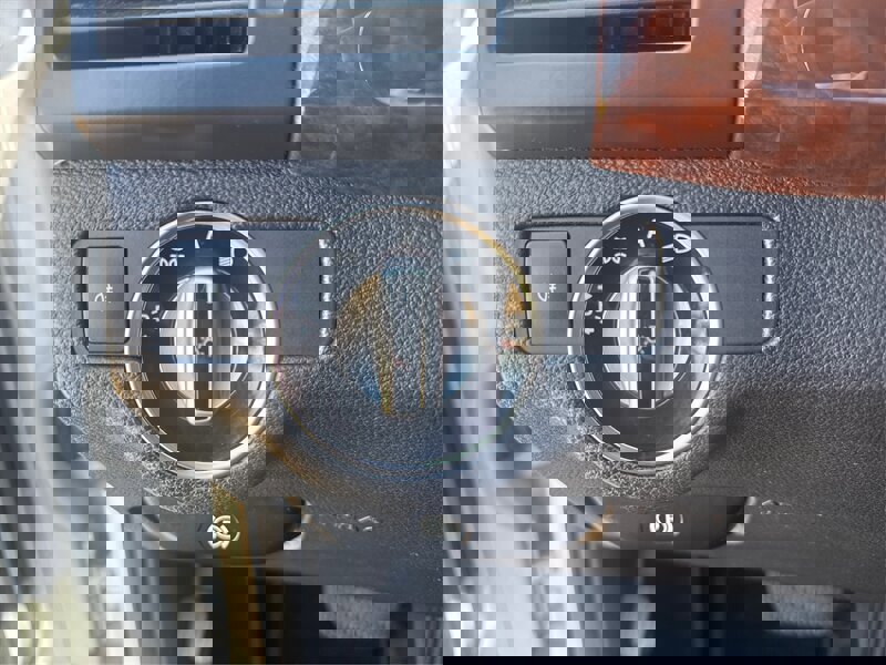 Used 2011 Mercedes-Benz GLK 350 4MATIC image 71