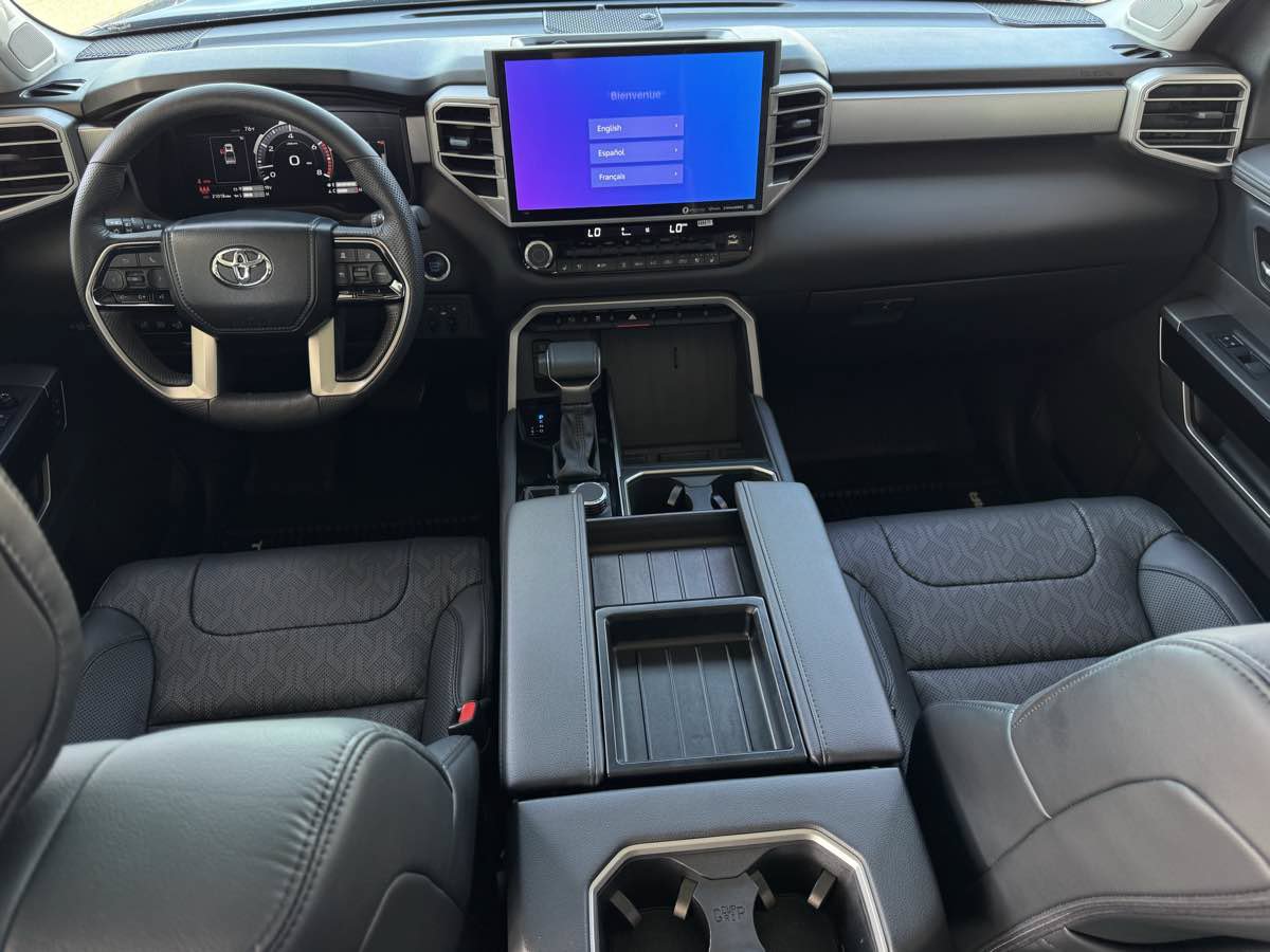 Used 2024 Toyota Tundra Limited AWD/4WD image 20