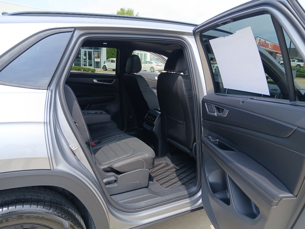 New 2026 Volkswagen Atlas Cross Sport SEL R-Line AWD/4WD image 23