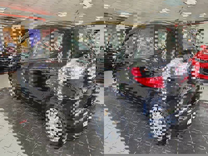 Used 2010 Honda Fit image 6