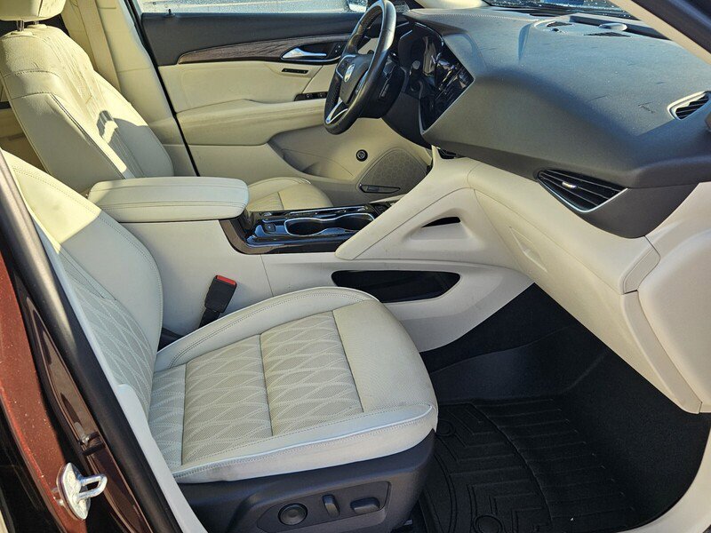 Used 2022 Buick Envision Avenir w/ Technology Package II image 15