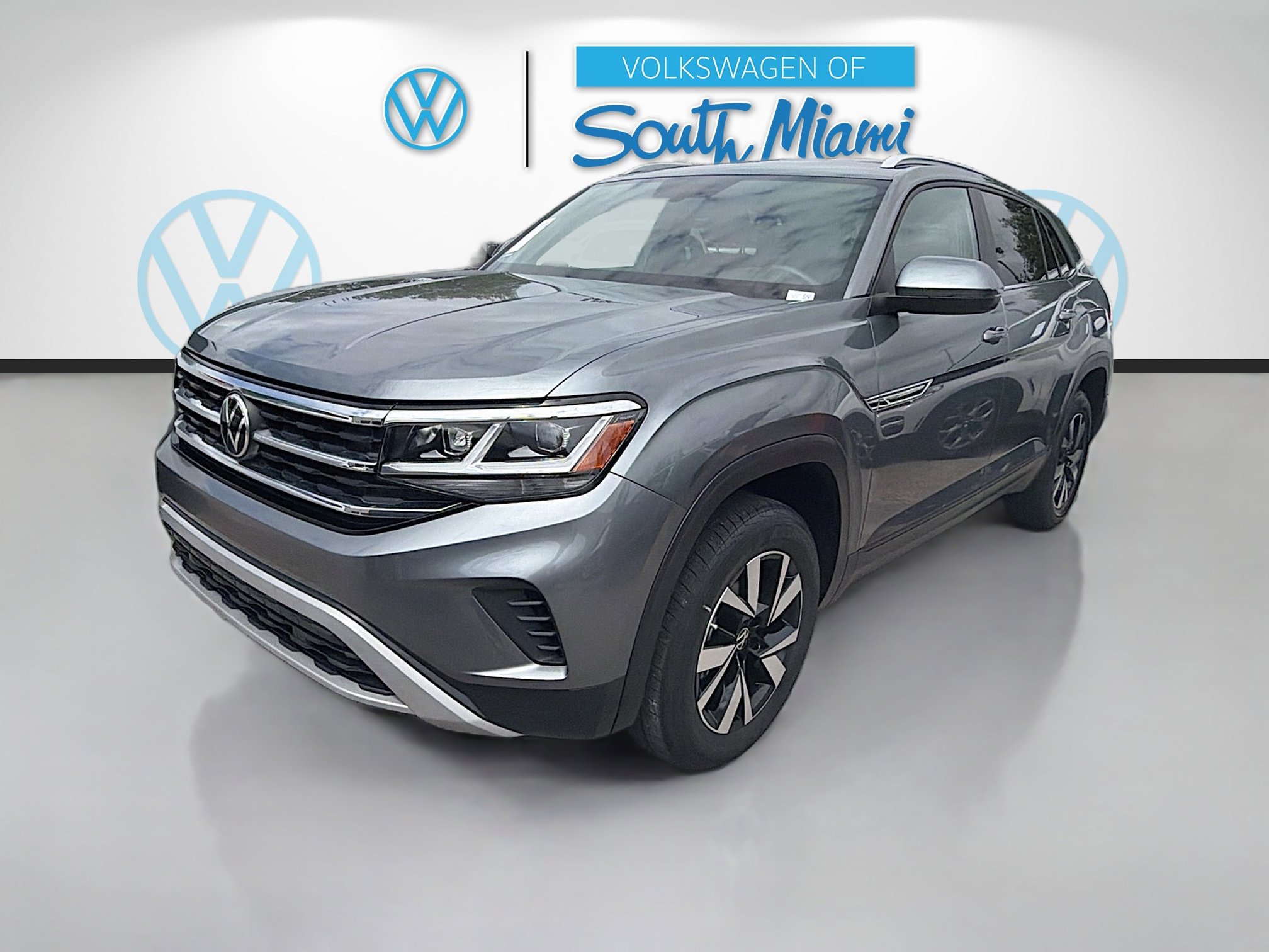 Used 2022 Volkswagen Atlas Cross Sport SE image 3