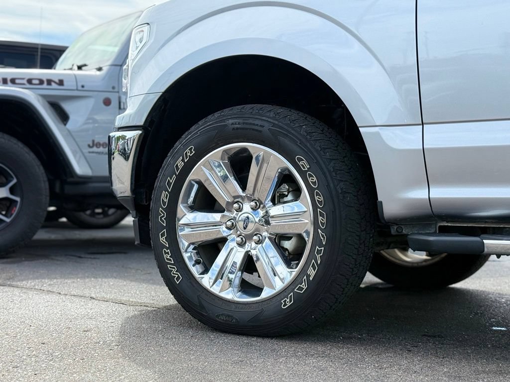 Used 2020 Ford F150 XLT w/ Equipment Group 302A Luxury AWD/4WD image 38