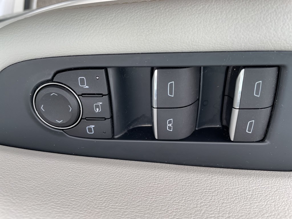 Used 2025 Buick Enclave Avenir w/ Super Cruise Package AWD/4WD image 15