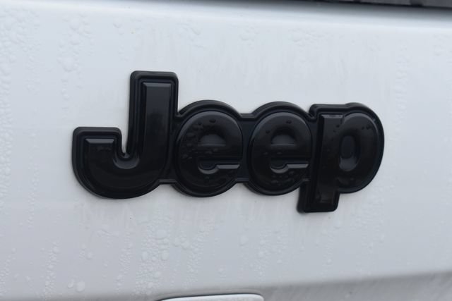 Used 2018 Jeep Cherokee Limited w/ High Altitude Package FWD image 12