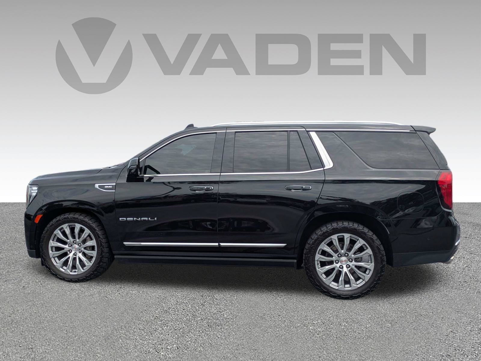 Used 2023 GMC Yukon Denali w/ Denali Reserve Package AWD/4WD image 29