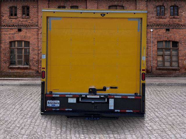 Used 2022 GMC Savana 3500 Extended w/ Power Convenience Package RWD image 5