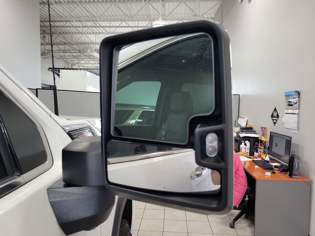 Used 2023 GMC Sierra 2500 Denali w/ Denali Ultimate Package image 22