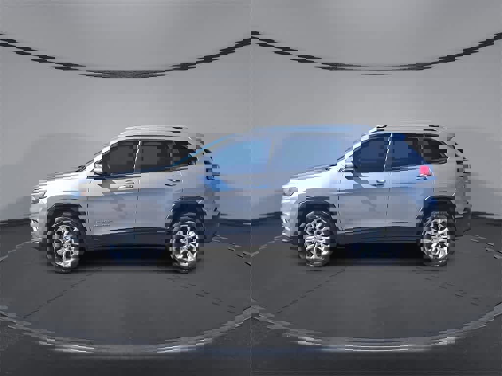 Used 2020 Jeep Cherokee Latitude image 5