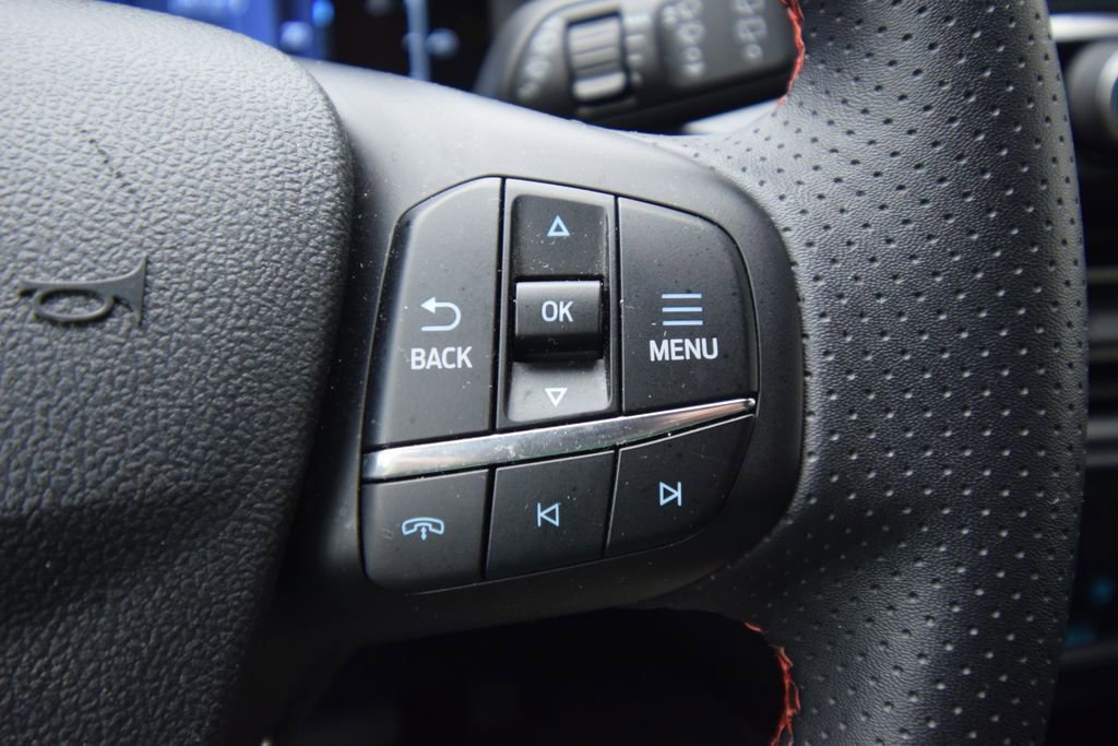 Used 2025 Ford Escape ST-Line AWD/4WD image 32