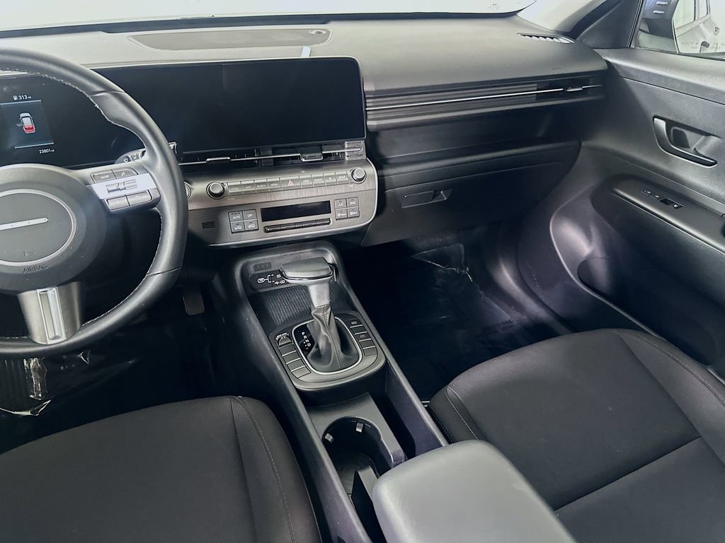 Used 2025 Hyundai Kona SEL FWD image 19