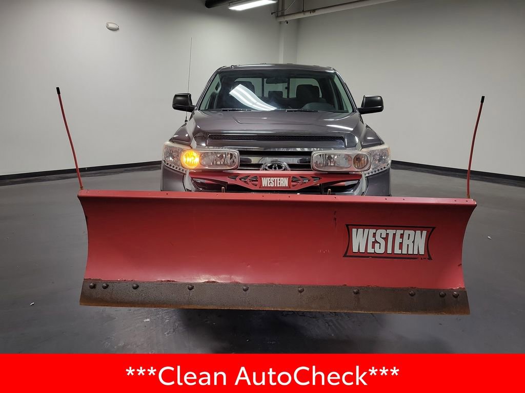 Used 2017 Toyota Tundra SR5 AWD/4WD image 3