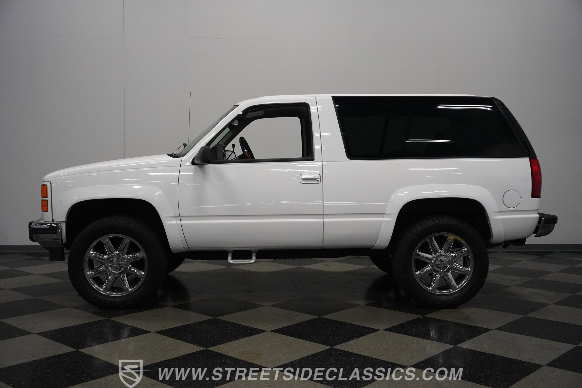 Used 1994 GMC Yukon 4WD 2-Door image 9