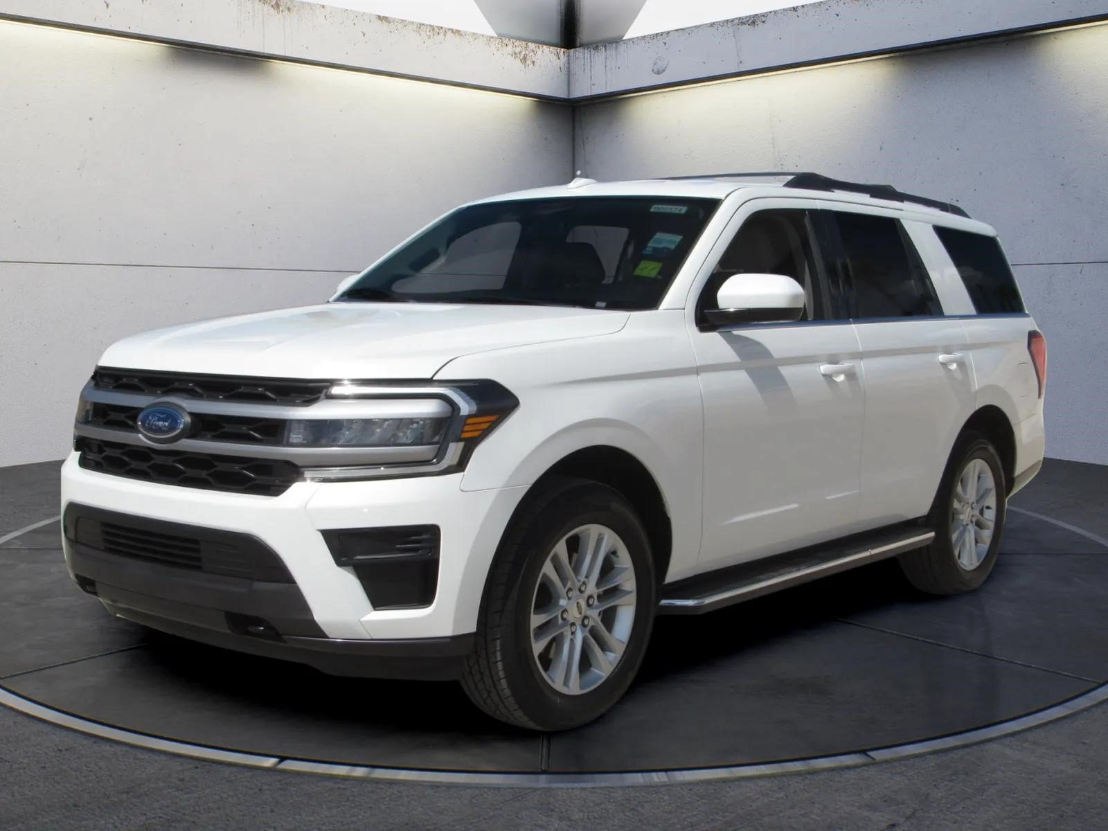 Used 2022 Ford Expedition XLT