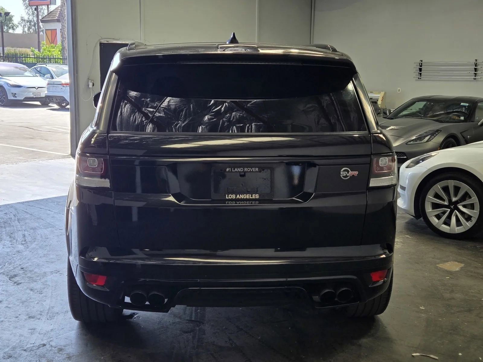 Used 2017 Land Rover Range Rover Sport SVR AWD/4WD image 3