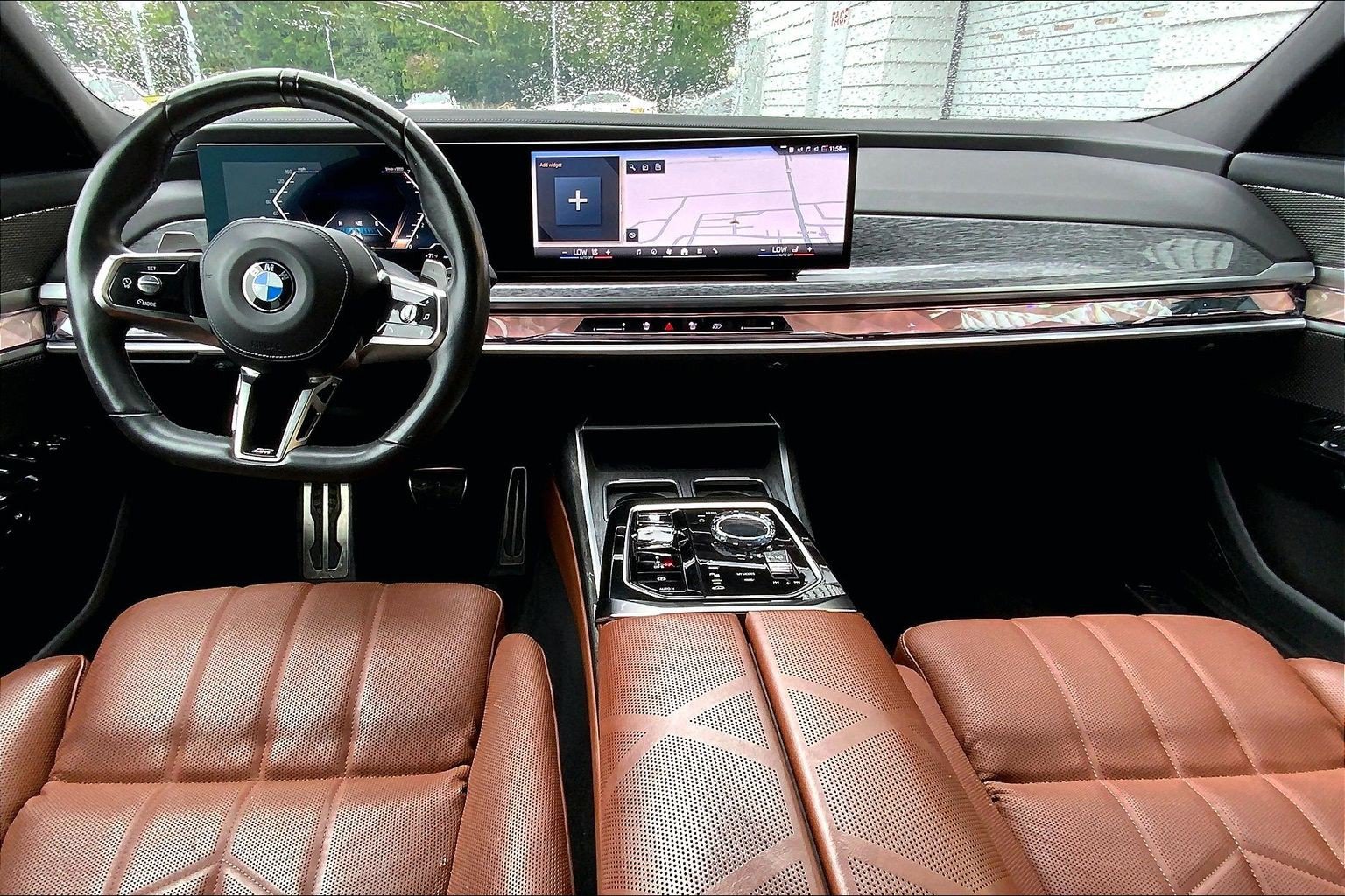 Used 2023 BMW 760i xDrive w/ Luxury Rear Seating Package AWD/4WD image 14