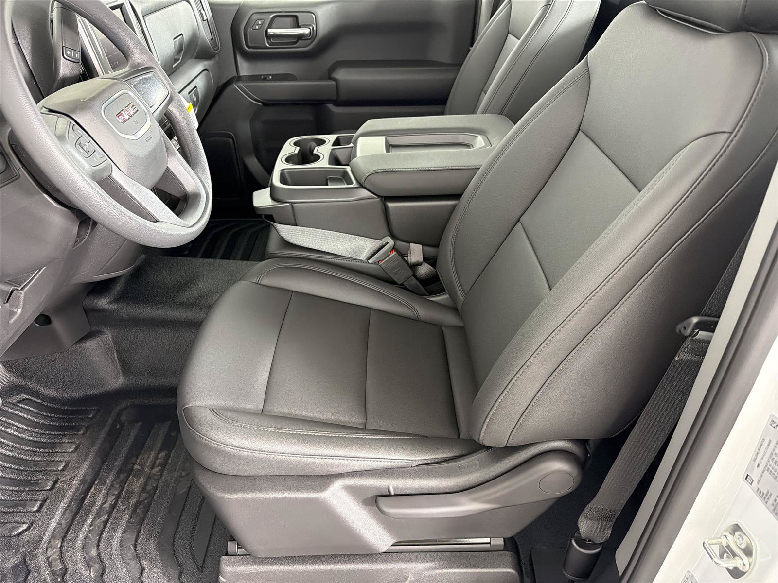New 2026 GMC Sierra 1500 Pro RWD image 7