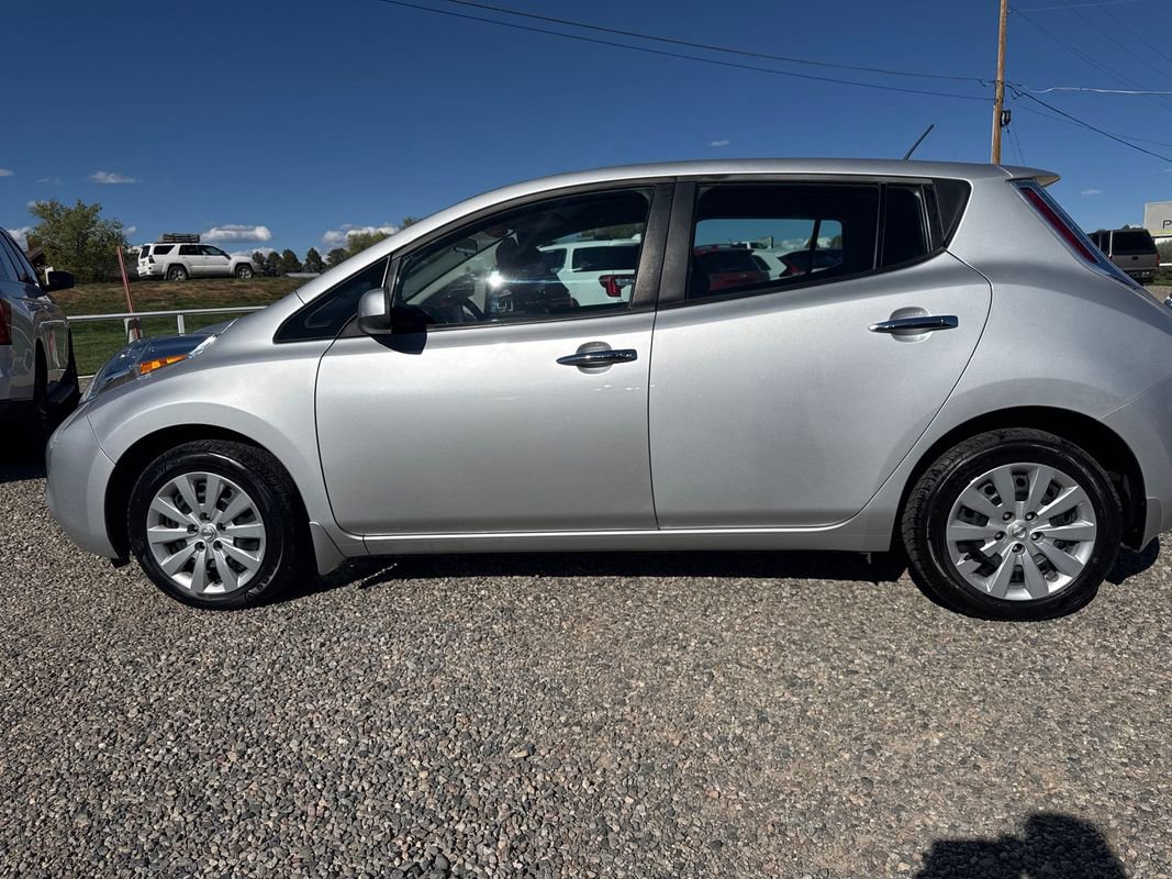 Used 2017 Nissan Leaf S w/ Charge Package image 4