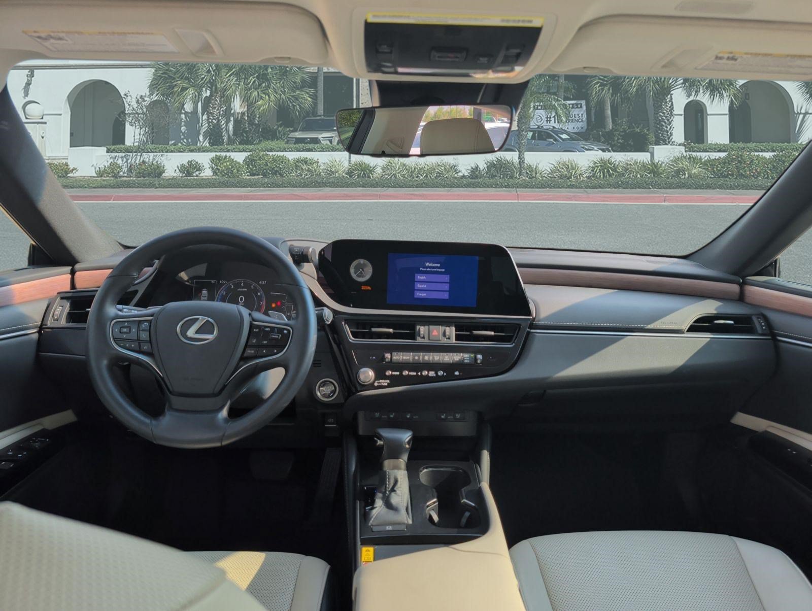 Used 2025 Lexus ES 350 w/ Premium Package FWD image 27