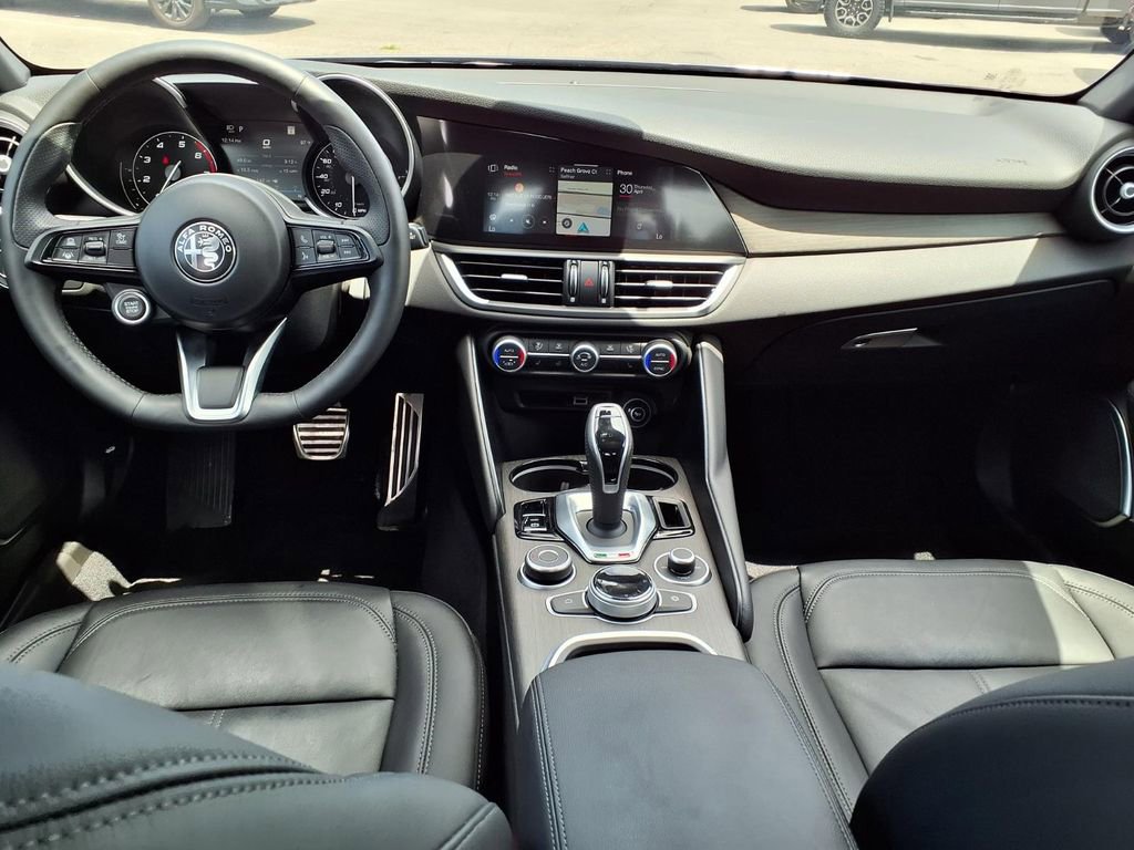 Used 2023 Alfa Romeo Giulia Ti w/ Active Assist Plus Package AWD/4WD image 17
