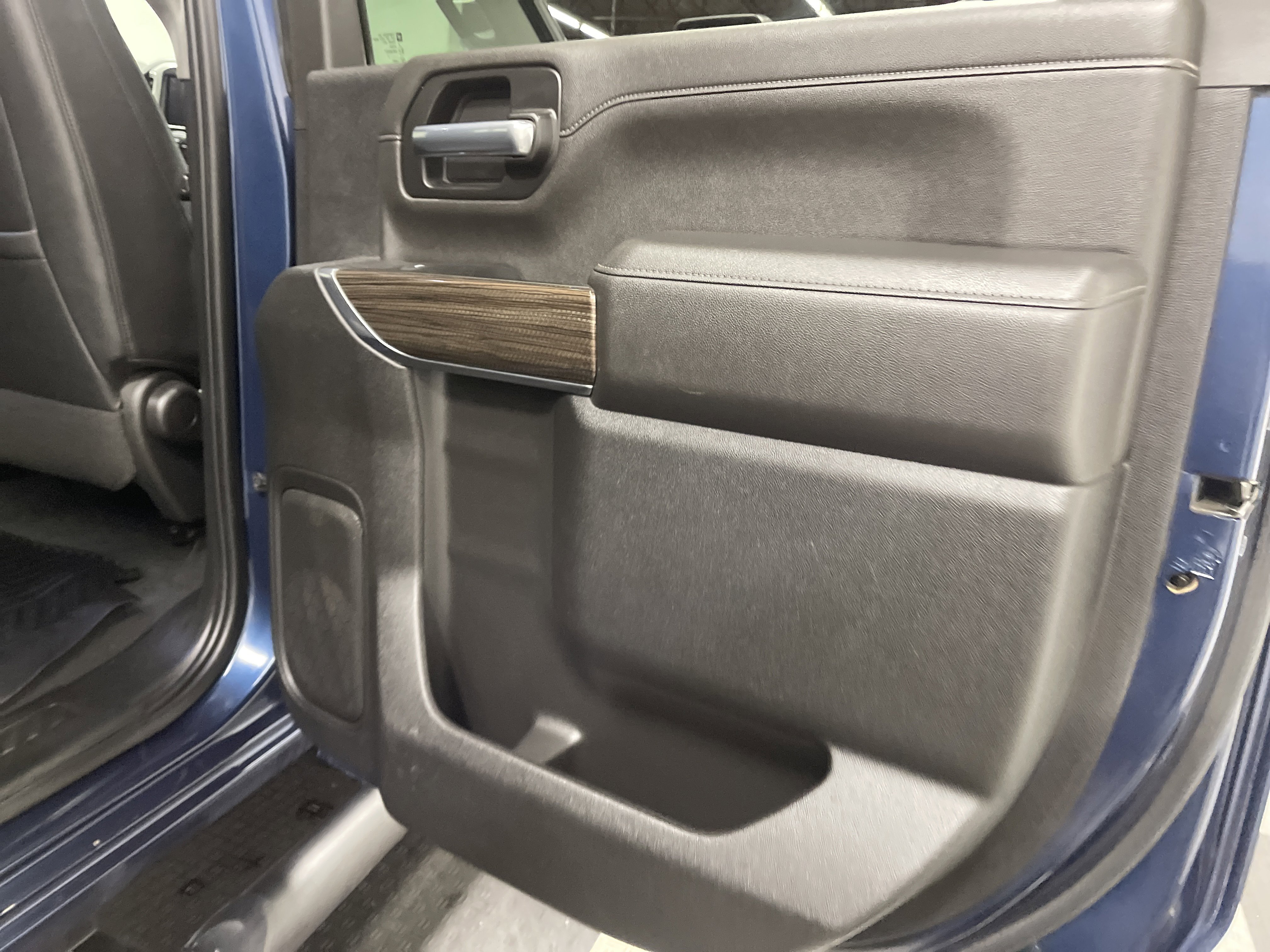 Used 2022 Chevrolet Silverado 2500 LT w/ Z71 Sport Edition AWD/4WD image 18