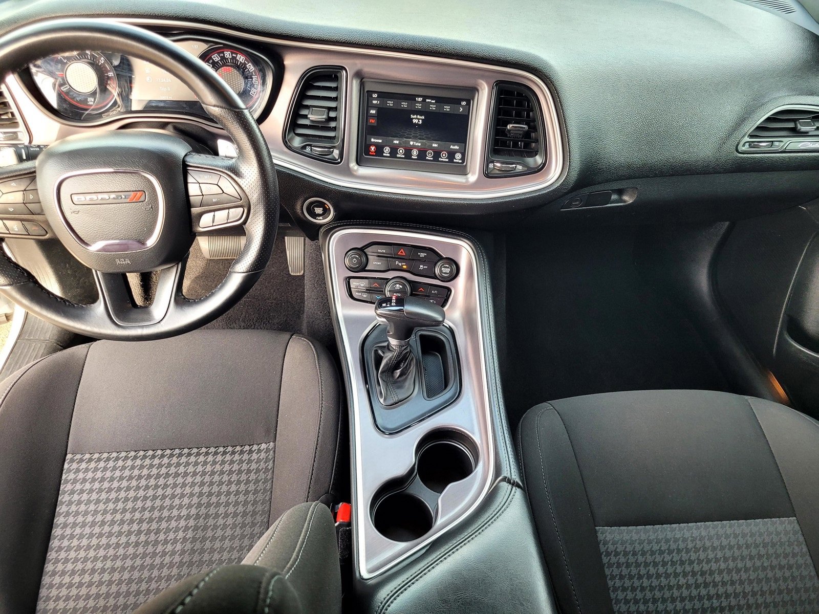 Used 2022 Dodge Challenger GT w/ Blacktop Package image 11