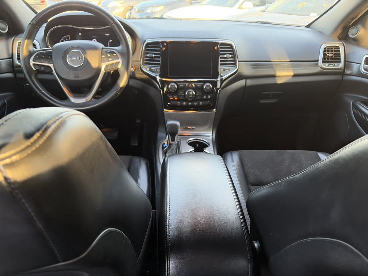 Used 2019 Jeep Grand Cherokee Altitude RWD image 17