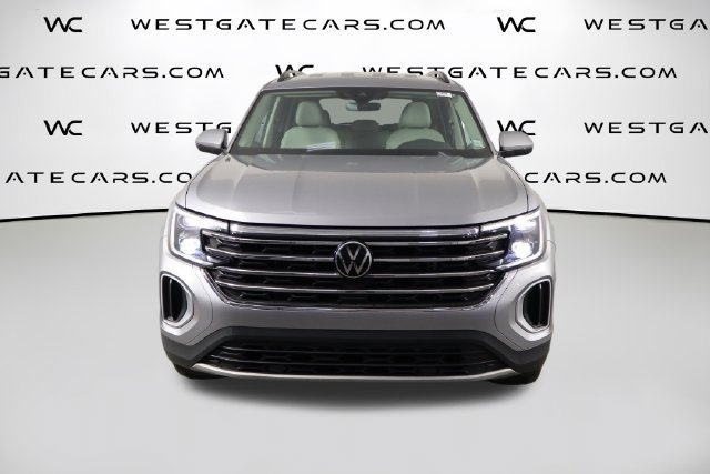 Used 2024 Volkswagen Atlas SE FWD image 2