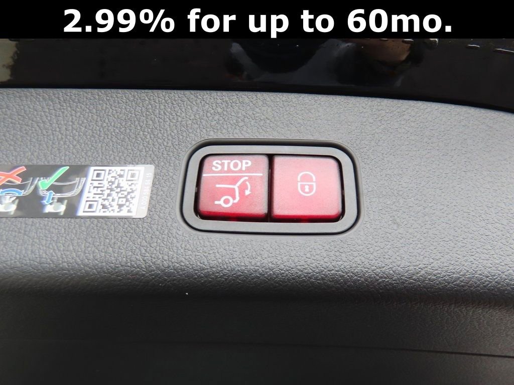 Certified 2025 Mercedes-Benz GLC 43 AMG 4MATIC image 19