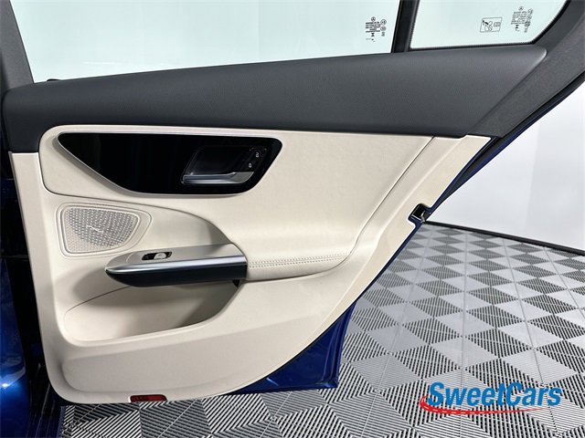 Used 2024 Mercedes-Benz C 300 4MATIC Sedan image 44