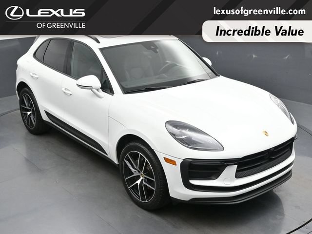 Used 2023 Porsche Macan Turbo AWD/4WD image 40