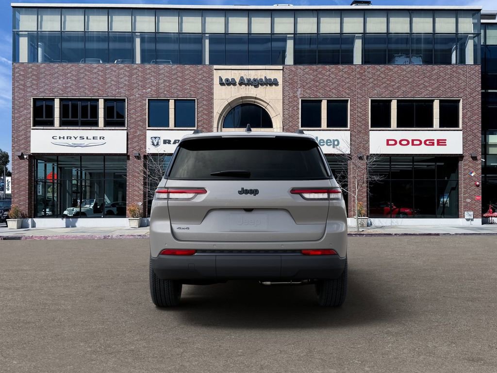 New 2025 Jeep Grand Cherokee L Altitude image 7
