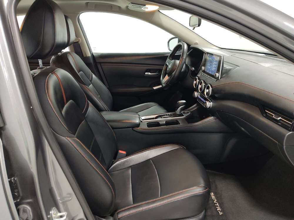 Used 2023 Nissan Sentra SR w/ SR Premium Package FWD image 21