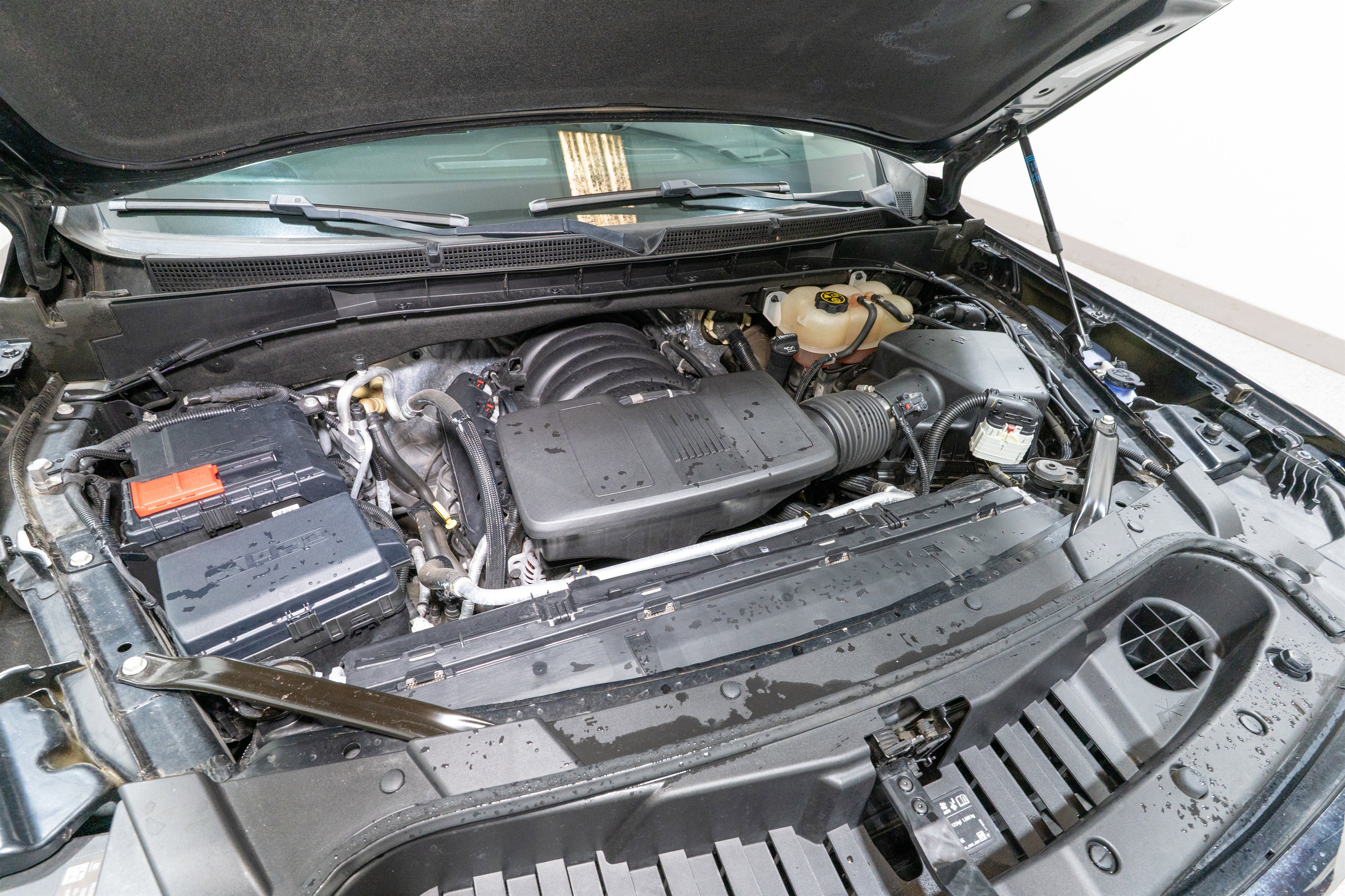 Used 2023 GMC Yukon SLT image 35