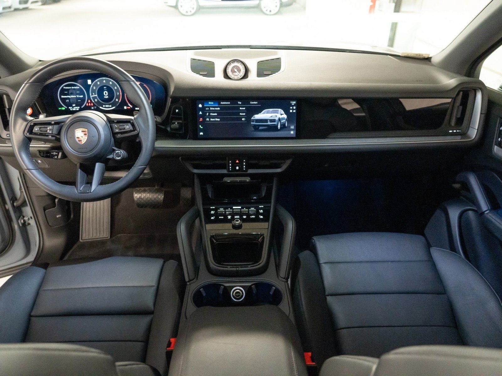 Certified 2026 Porsche Cayenne AWD/4WD image 26