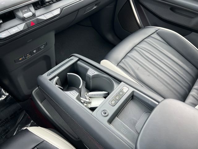 Used 2024 Kia EV9 GT-Line image 32