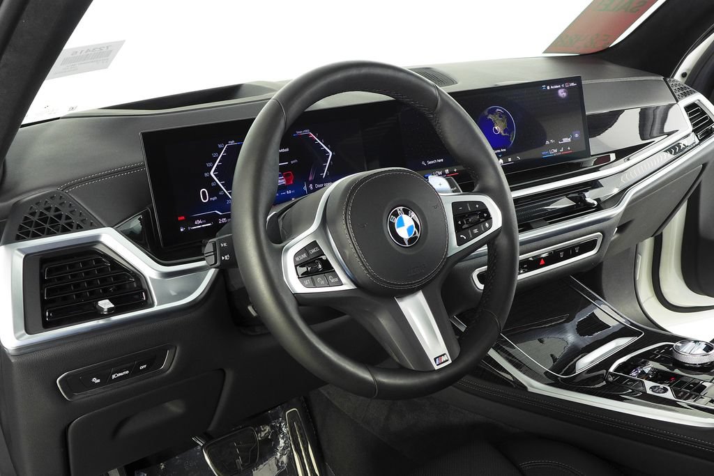 Certified 2024 BMW X7 xDrive40i w/ M Sport Package AWD/4WD image 31