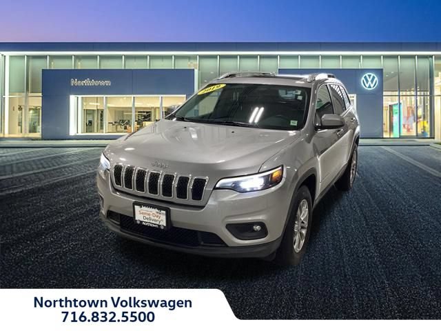 Used 2019 Jeep Cherokee Latitude Plus w/ Comfort/Convenience Group AWD/4WD image 1