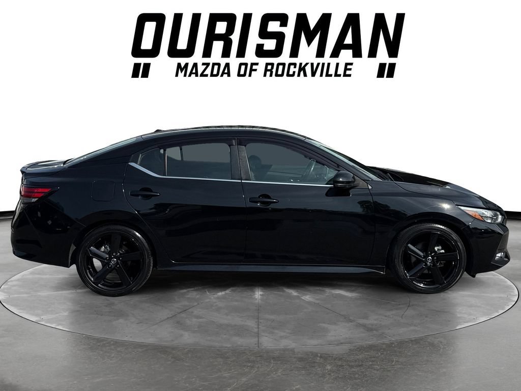 Used 2022 Nissan Sentra SR w/ Midnight Edition FWD image 7