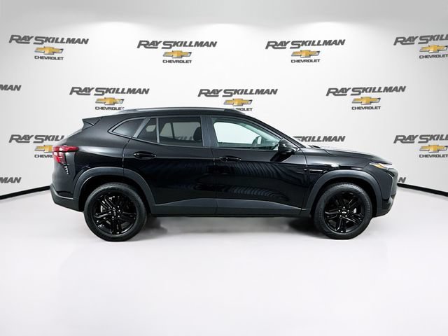 Used 2025 Chevrolet Trax ACTIV w/ Driver Confidence Package FWD image 8