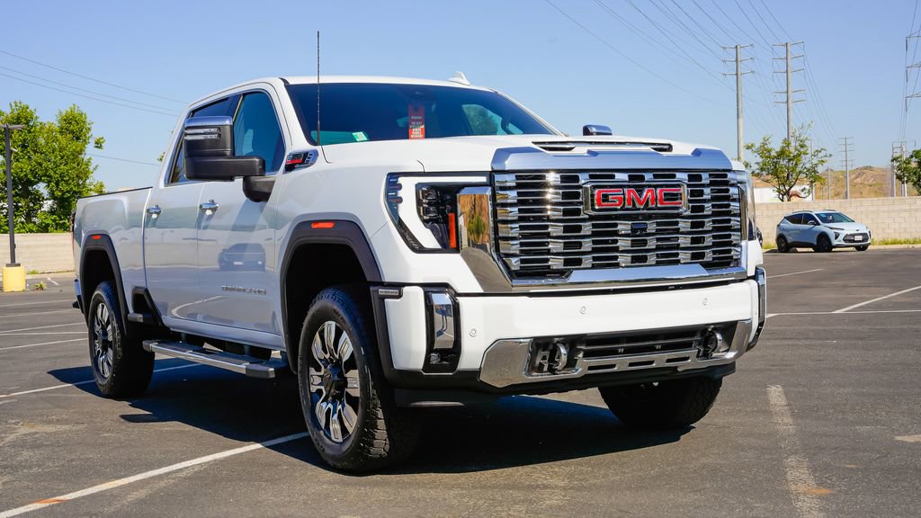 New 2026 GMC Sierra 2500 Denali w/ Max Trailering Package AWD/4WD image 5