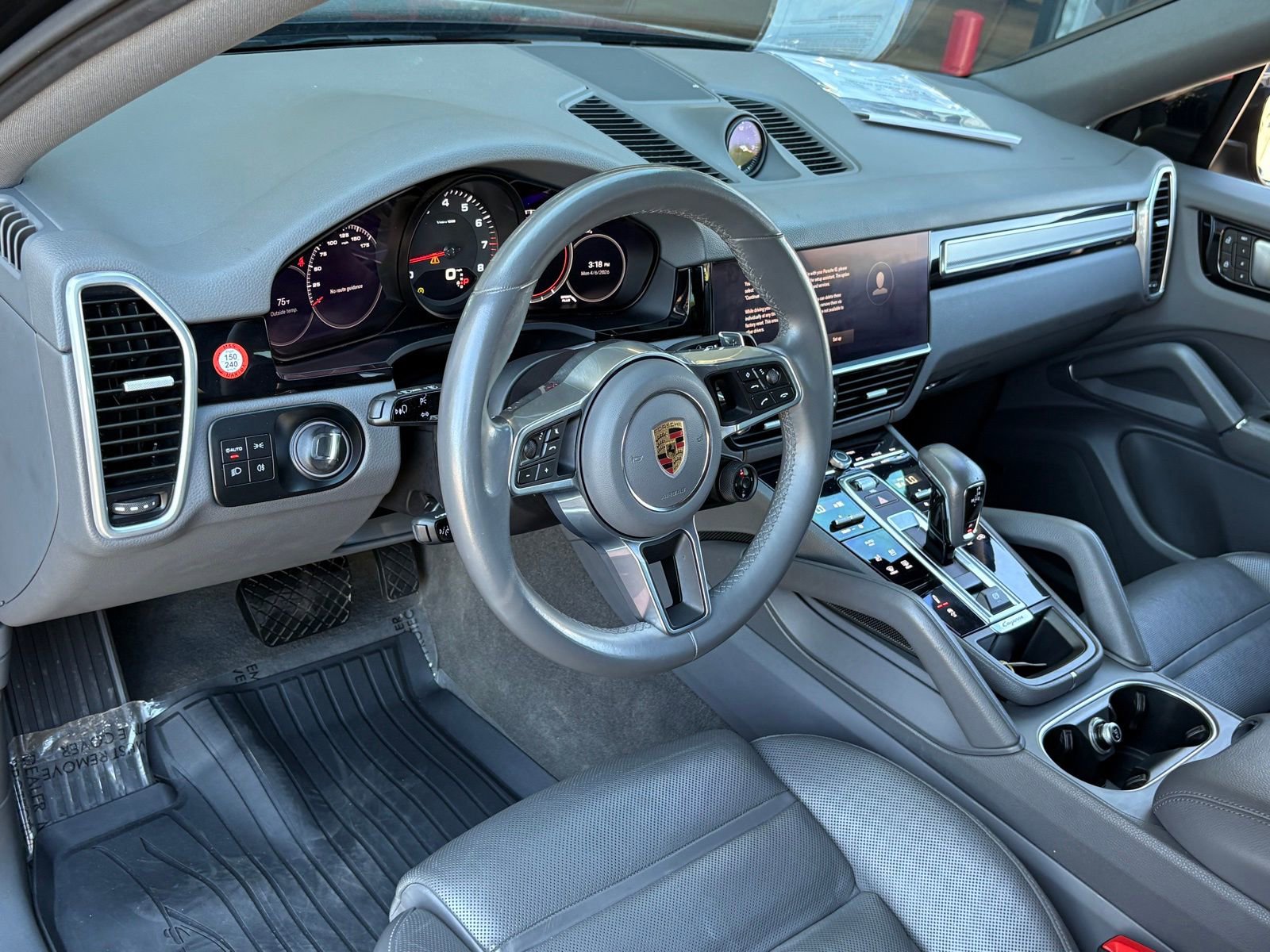 Used 2023 Porsche Cayenne Coupe AWD/4WD image 15