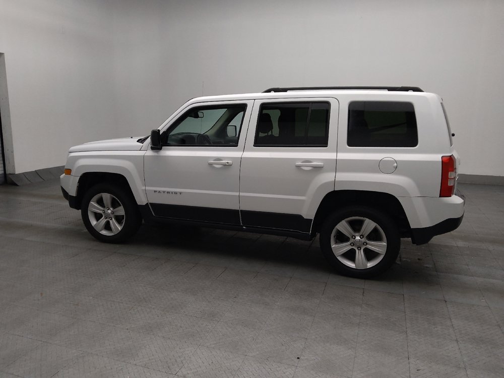 Used 2016 Jeep Patriot Latitude AWD/4WD image 3