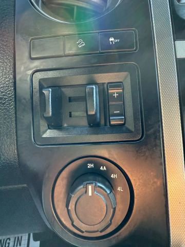 Used 2017 Ford Expedition EL XL w/ Equipment Group 101A image 12