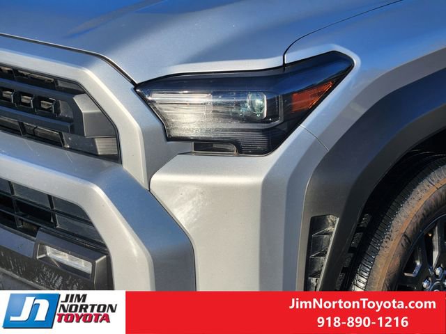 Used 2025 Toyota 4Runner SR5 image 10