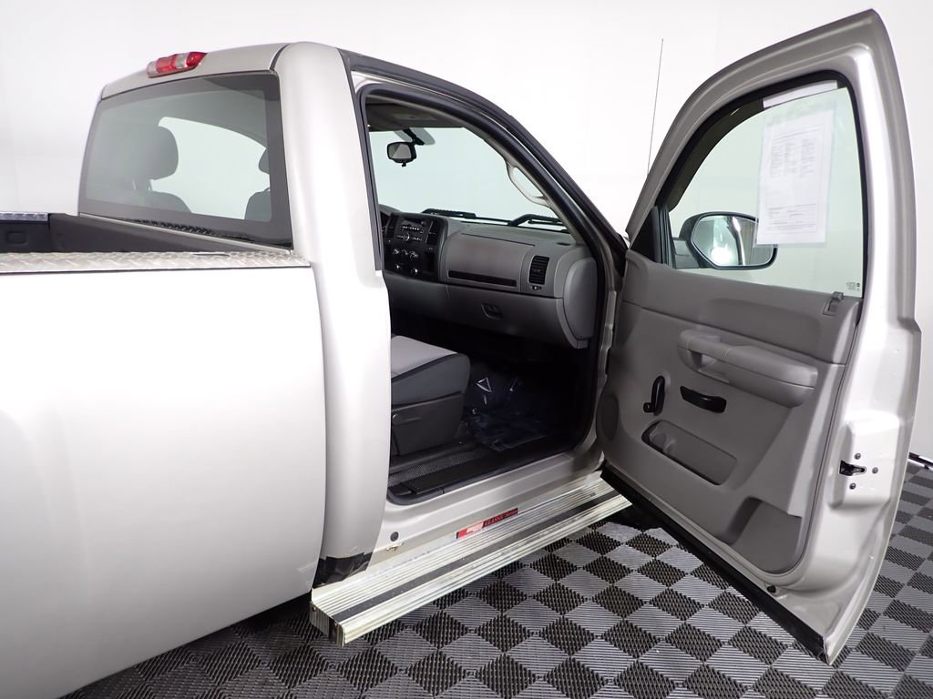 Used 2009 Chevrolet Silverado 1500 W/T image 33