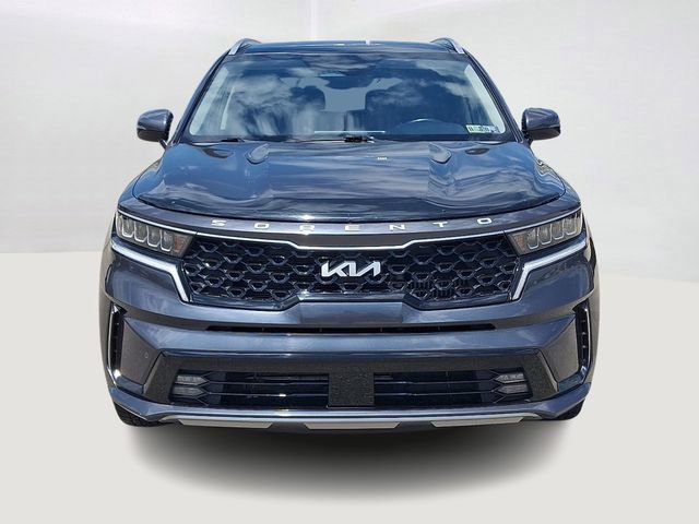 Used 2022 Kia Sorento EX w/ Panoramic Sunroof Package FWD image 2